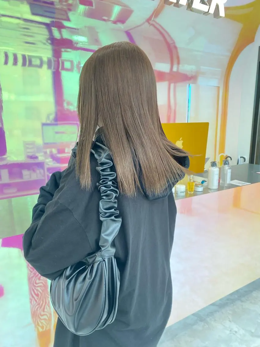 セミロング カラー パーマ ヘアアレンジ メンズ キッズ ネイル マツエク・マツパ アイブロウ KANAMI 🌏のヘアスタイル