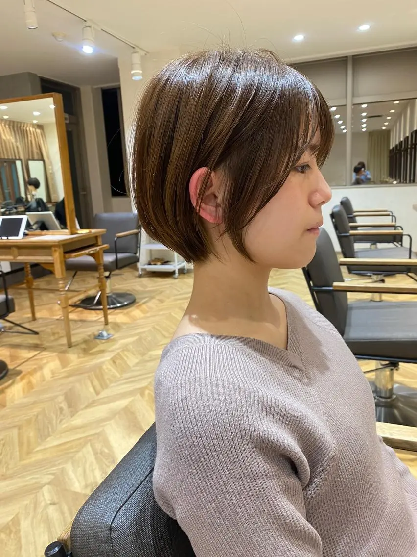 ショート ショートボブ ボブ ショートヘア かえ🩶韓国ボブ🎀 透明感カラー🥣のヘアスタイル