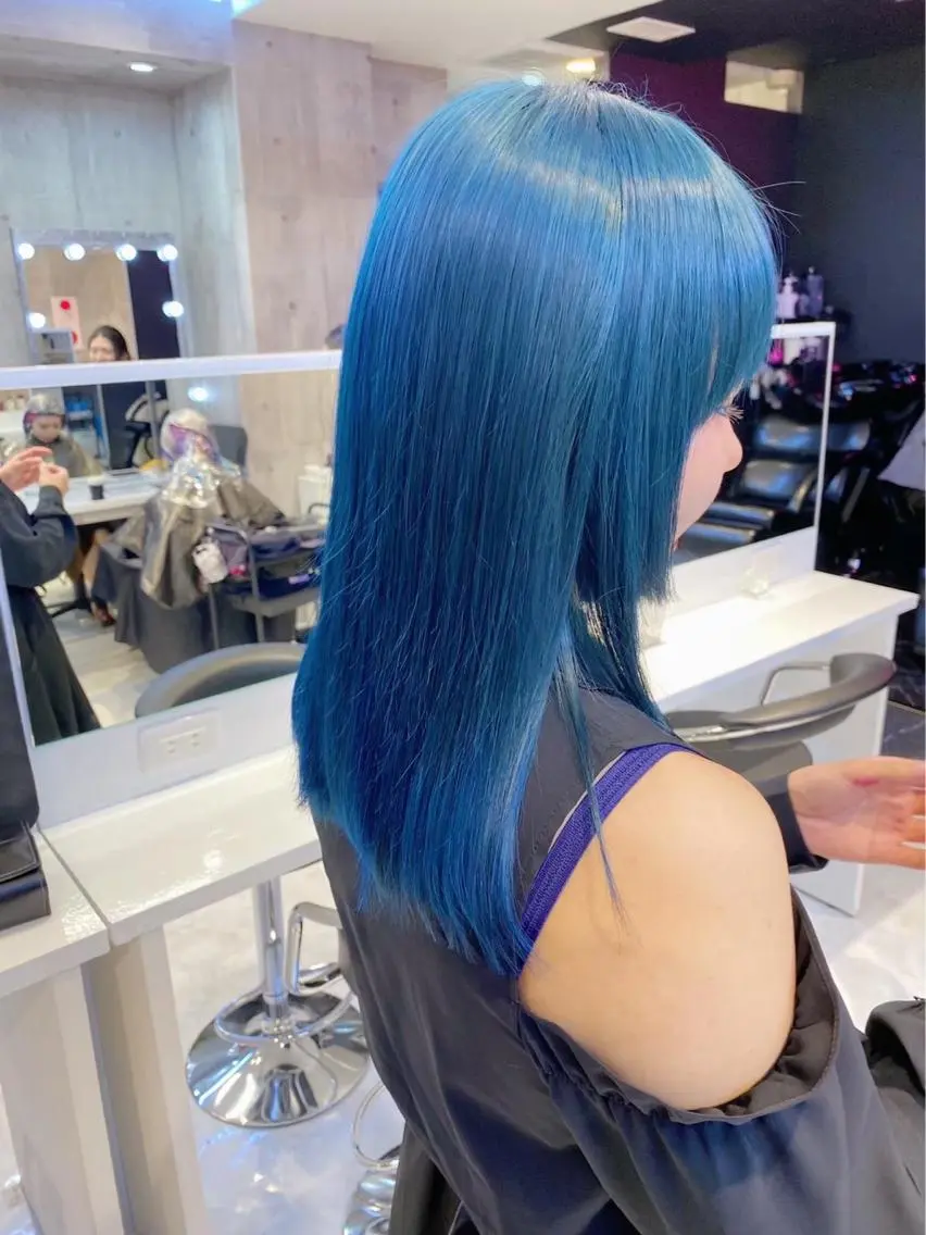 ロング カラー アッシュ アッシュグレー アッシュグレージュ バレイヤージュ ミストバング 韓国ヘア 🦋KIRA🦋のヘアスタイル
