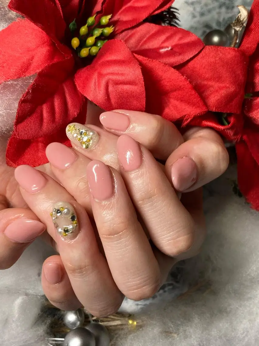 ネイル ワンカラーネイル 冬ネイル クリスマス ネイルケアサロン Campanulaのネイルデザイン