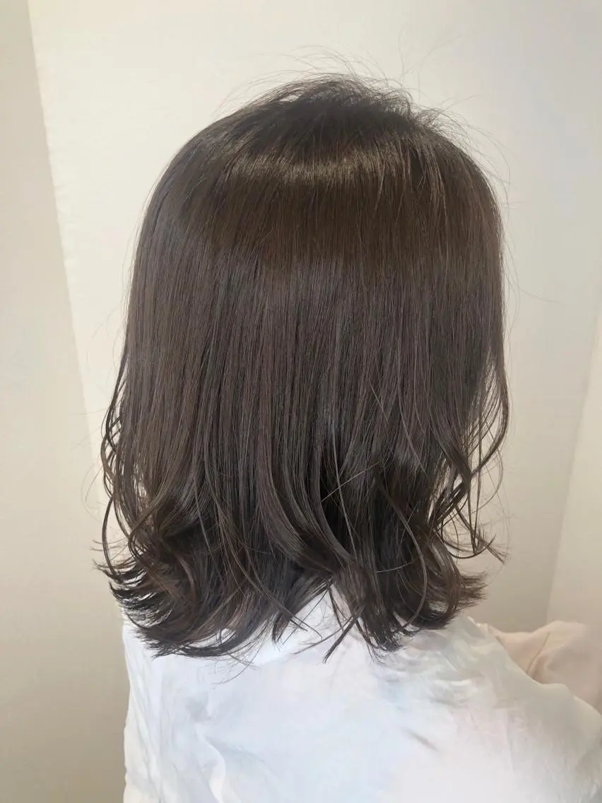 ミディアム カラー アディクシーカラー 透明感カラー 店長 濱口 花菜 美髪整形のヘアスタイル
