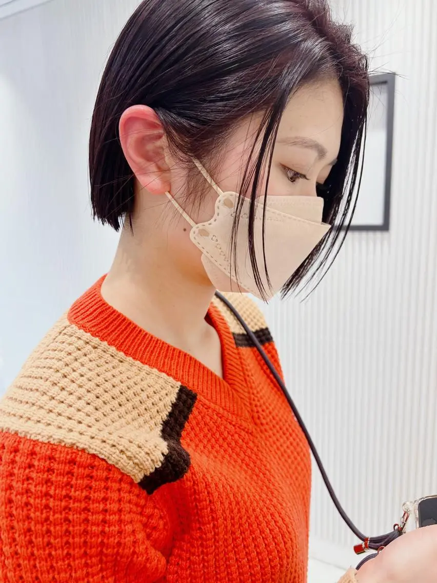 ショート mayu🤍 透明感カラーのヘアスタイル