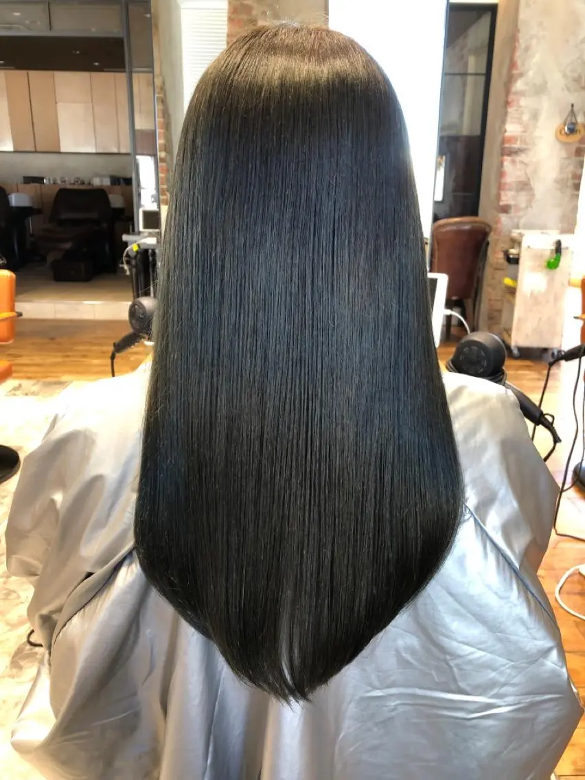 ロング カラー パーマ バレイヤージュ ブリーチ ケアブリーチ ダブルカラー ハイライトカラー カット ヘアカラー 縮毛矯正 トリートメント 銀座✨レイヤーカット 顔まわり/坂本亜裟海のヘアスタイル