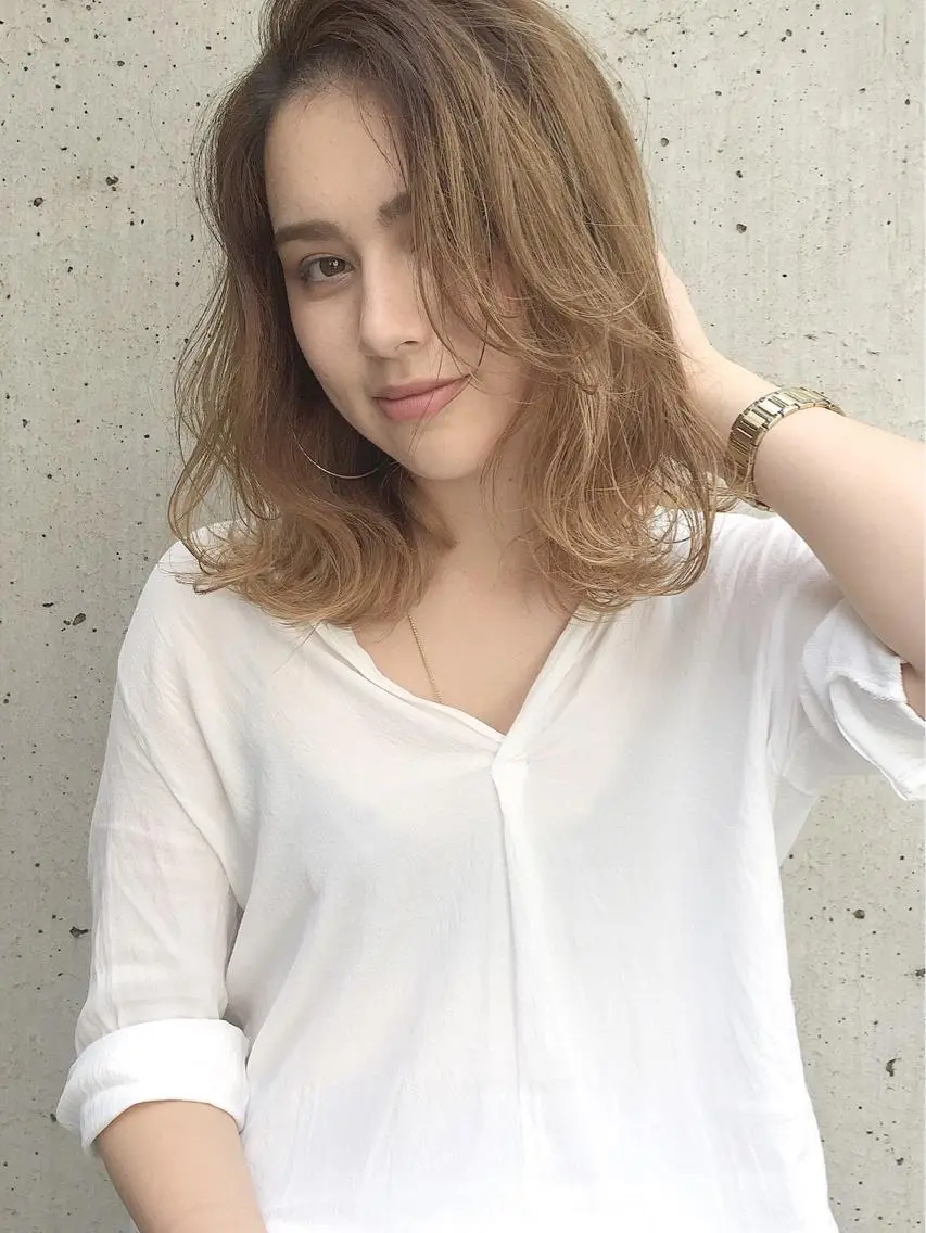 ミディアム カラー パーマ ヘアアレンジ メンズ キッズ ネイル マツエク・マツパ メンズブリーチ メンズハイライト メンズインナーカラー アクアカラー ブリーチ 顔まわりレイヤー× 韓国ヘアオタベシンヤのヘアスタイル