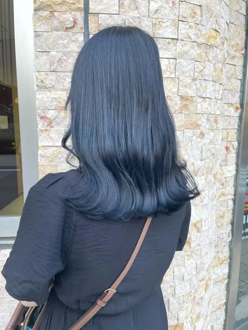 セミロング Loob.TOKYO MIYA🌈のヘアスタイル