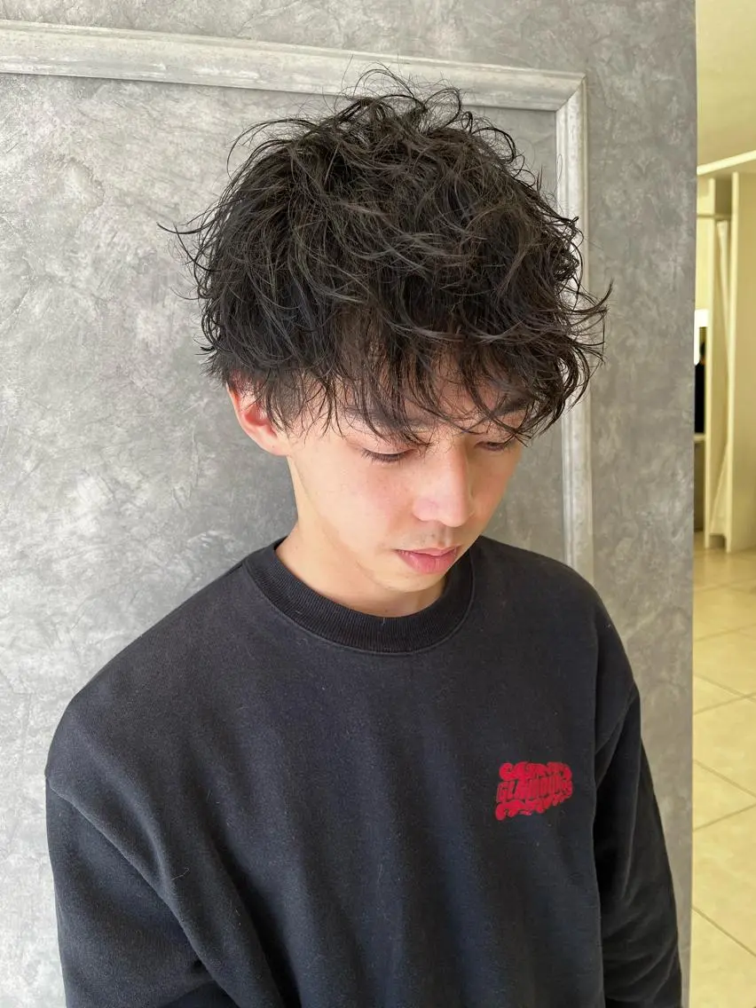 メンズ 吹田 駿 髪質改善縮毛矯正のヘアスタイル