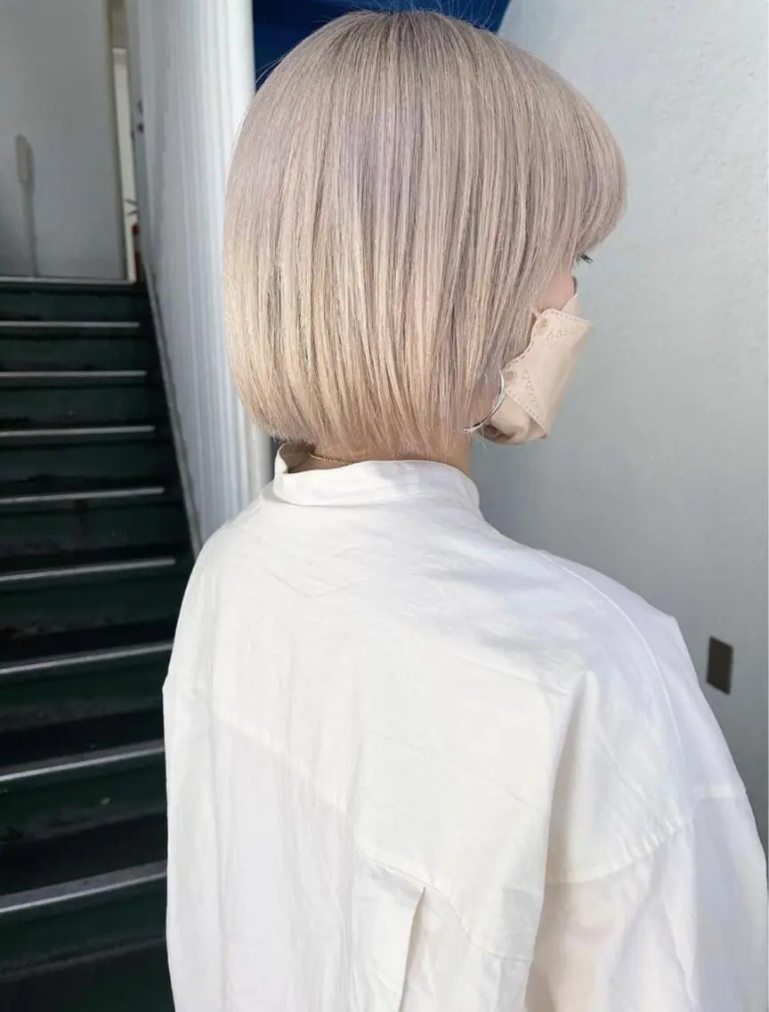 ショート カラー バレイヤージュ ブリーチ ケアブリーチ デザインカラー ダブルカラー スパイラルパーマ 🌐hina⭐️のヘアスタイル