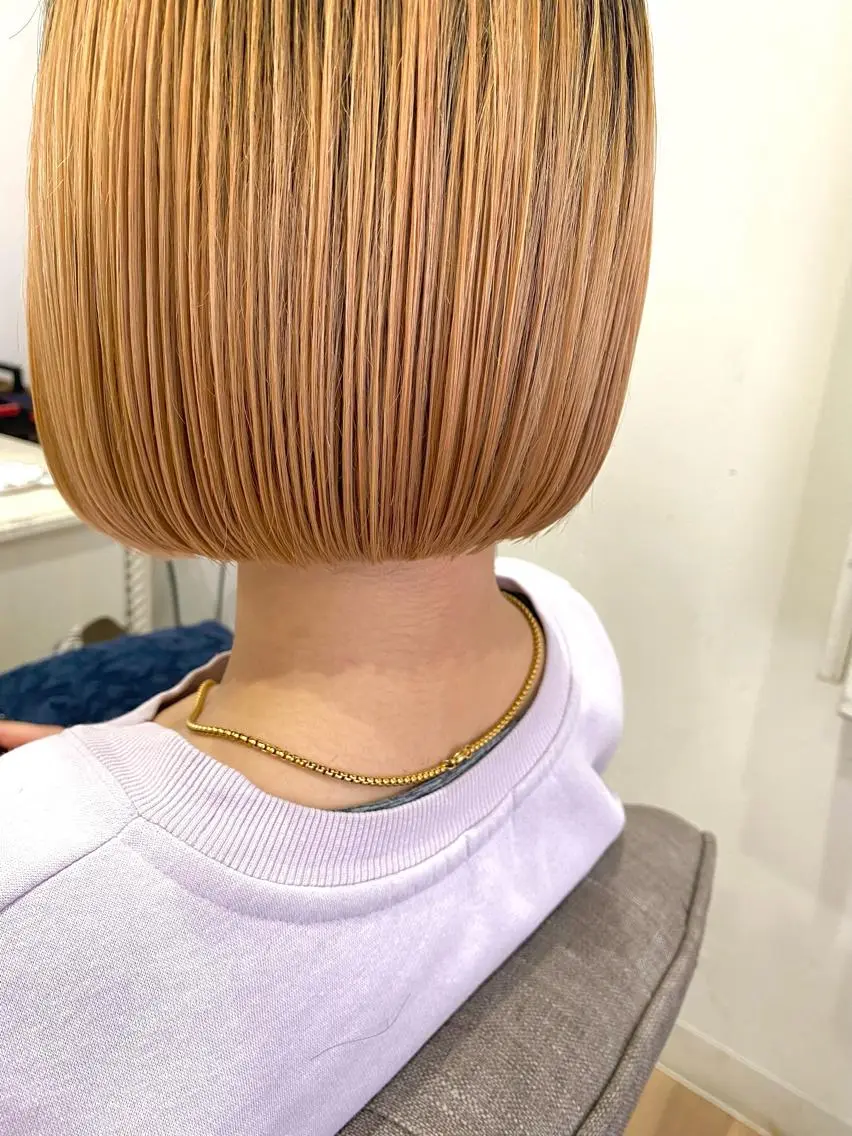ショート ワンレンボブ ボブ 東田 恋のヘアスタイル