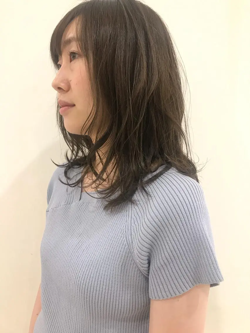 ミディアム カット ヘアカラー トリートメント 庄嶋 彩香のヘアスタイル