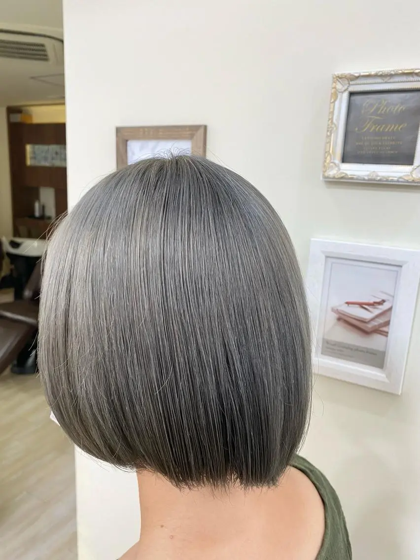 カラー SALOWIN栄 高須大貴のヘアスタイル