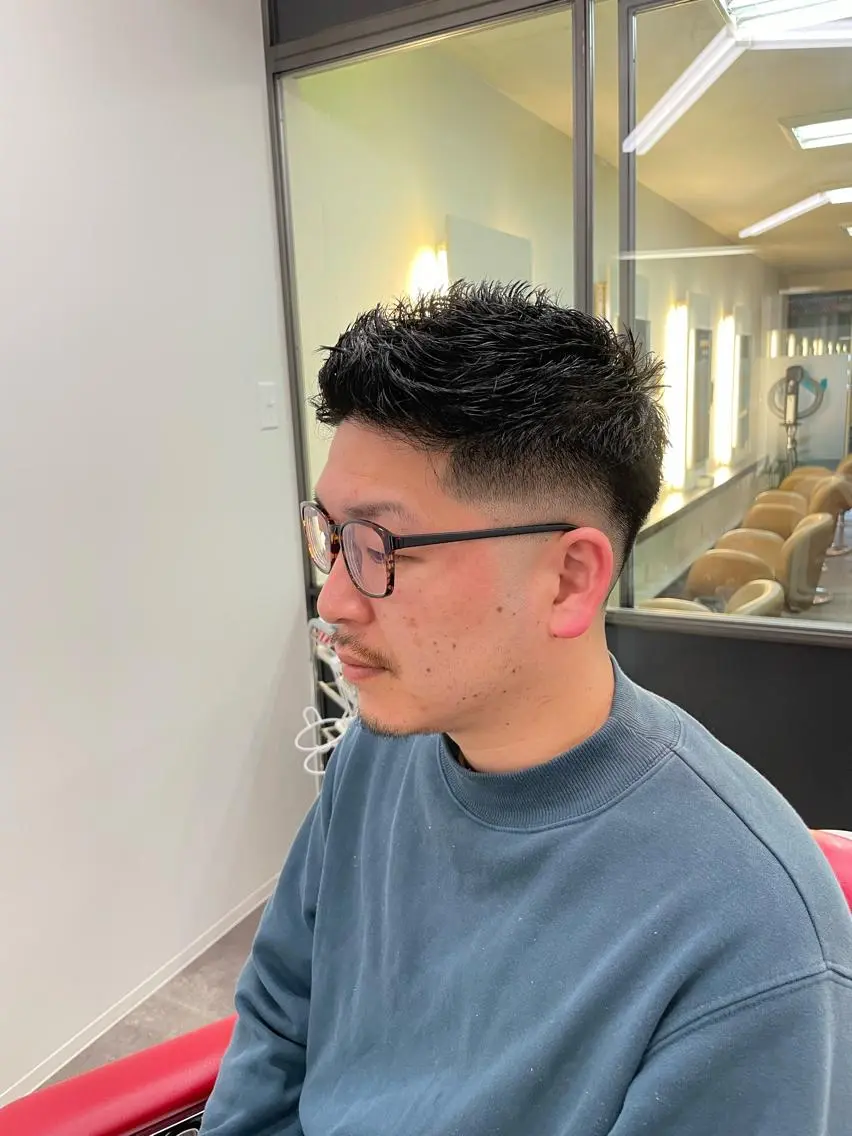 ショート 菊川 照治のヘアスタイル