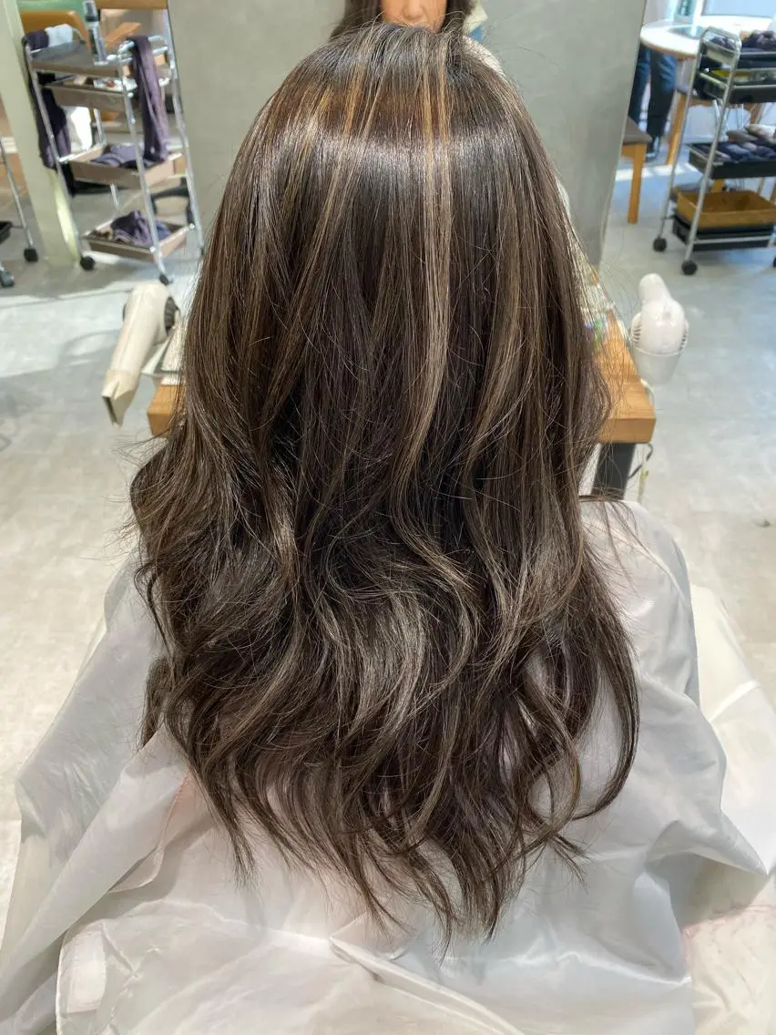 ロング 【髪質改善 艶髪】 布川 莉穂のヘアスタイル