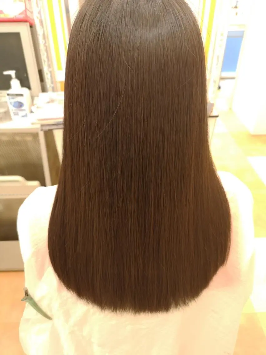 セミロング 髪質改善 イプス ビューティーのヘアスタイル