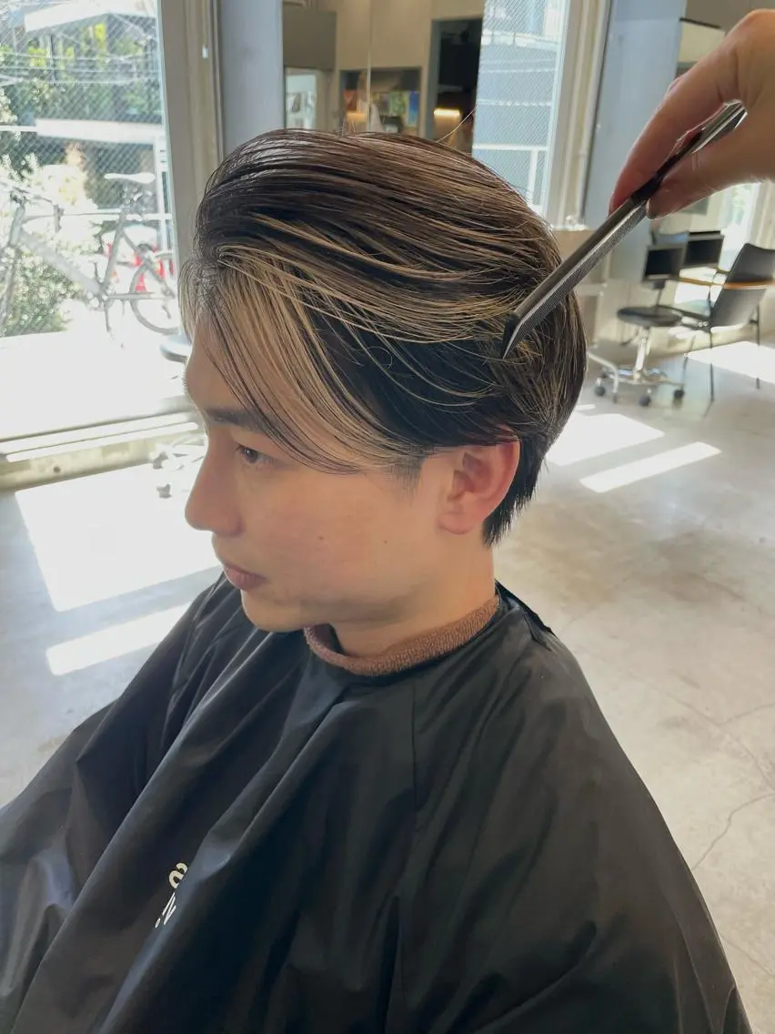 ショート メンズ メンズハイライト ハイライト カット ヘアカラー トリートメント 佐伯 和佳のヘアスタイル