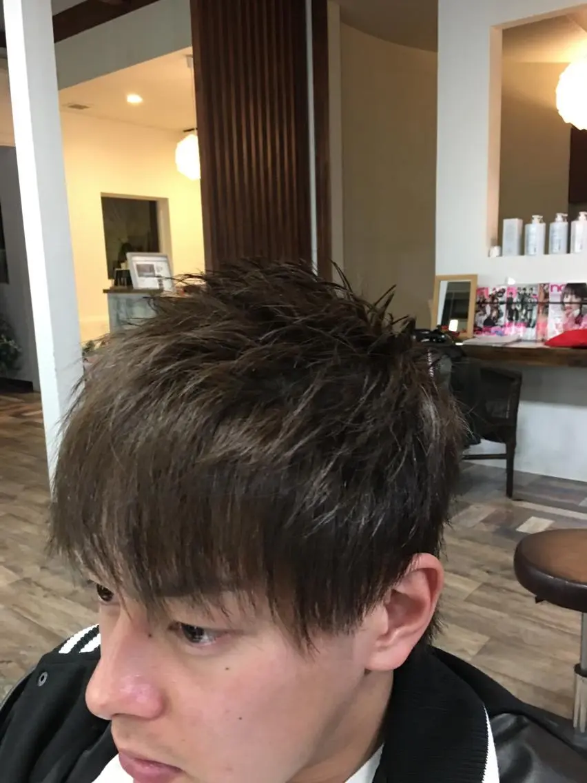 ショート カラー メンズ アッシュ カット ヘアカラー 田中 就のヘアスタイル