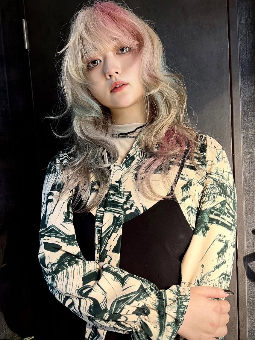 ミディアム カラー レイヤーカット ウルフカット カット ヘアカラー トリートメント ウルフレイヤー/ 中性ウルフ/タカハシのヘアスタイル