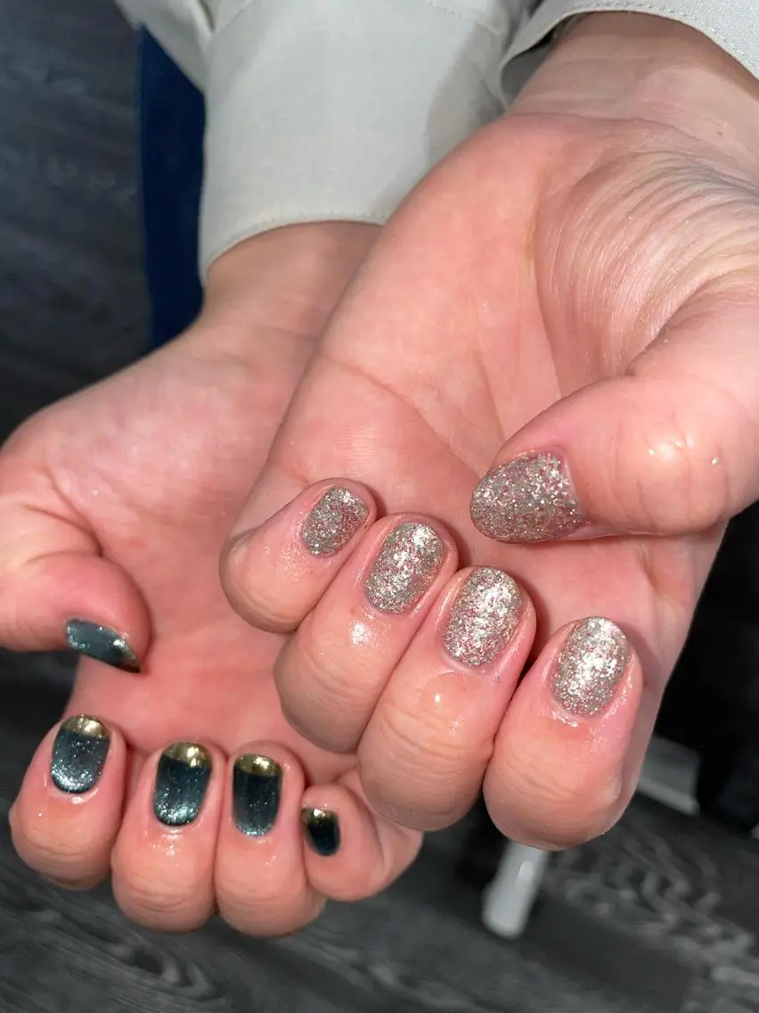 ネイル フラッシュネイル マグネットネイル ミラーネイル コウ カnail💅のネイルデザイン