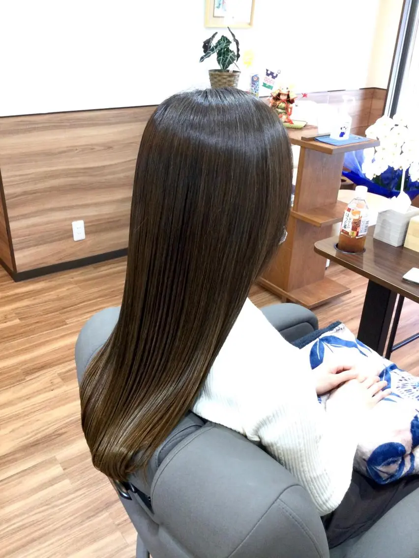 ロング カラー グレージュ Annon プライベートサロンのヘアスタイル