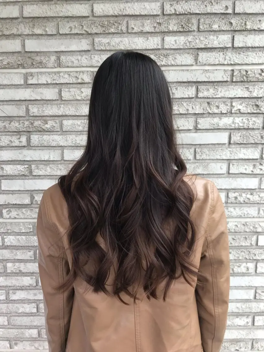 ロング カラー 大石 さやかのヘアスタイル