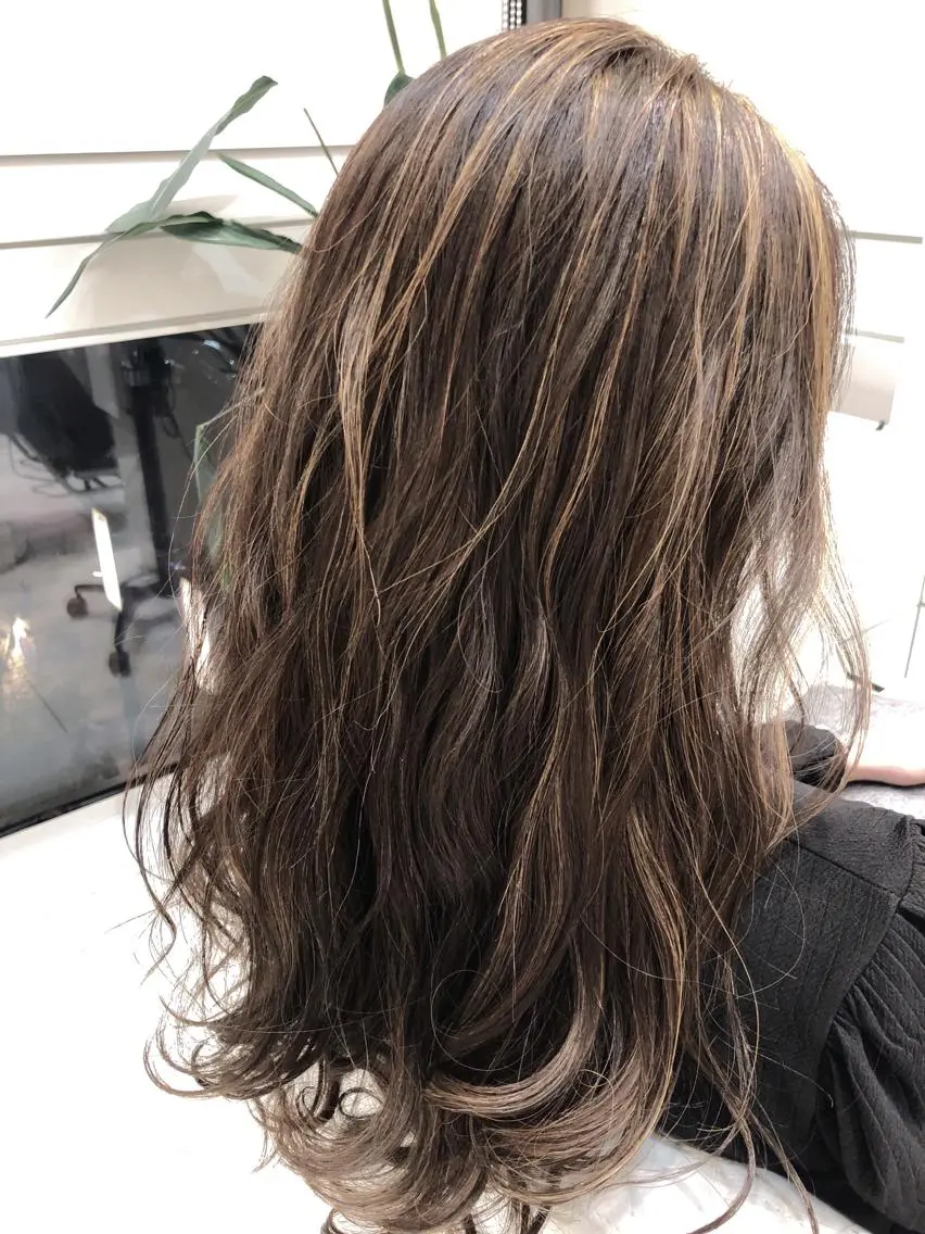 ロング カラー アッシュ アッシュグレー アッシュグレージュ ブリーチ グレージュ カット ヘアカラー トリートメント 縮毛矯正/髪質改善 /ブリーチ/東陽町✨のヘアスタイル