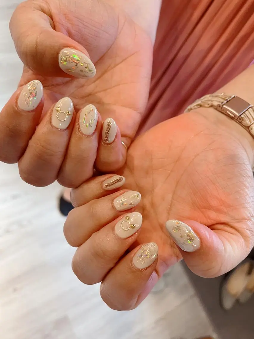 ネイル iiloo aromaworksのネイルデザイン