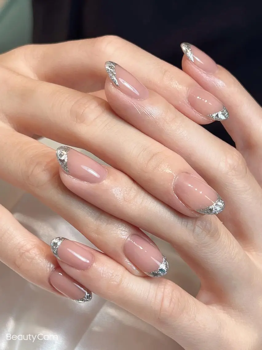 ネイル フレンチネイル ガラスフレンチ ハンドネイル bijou nailsのネイルデザイン