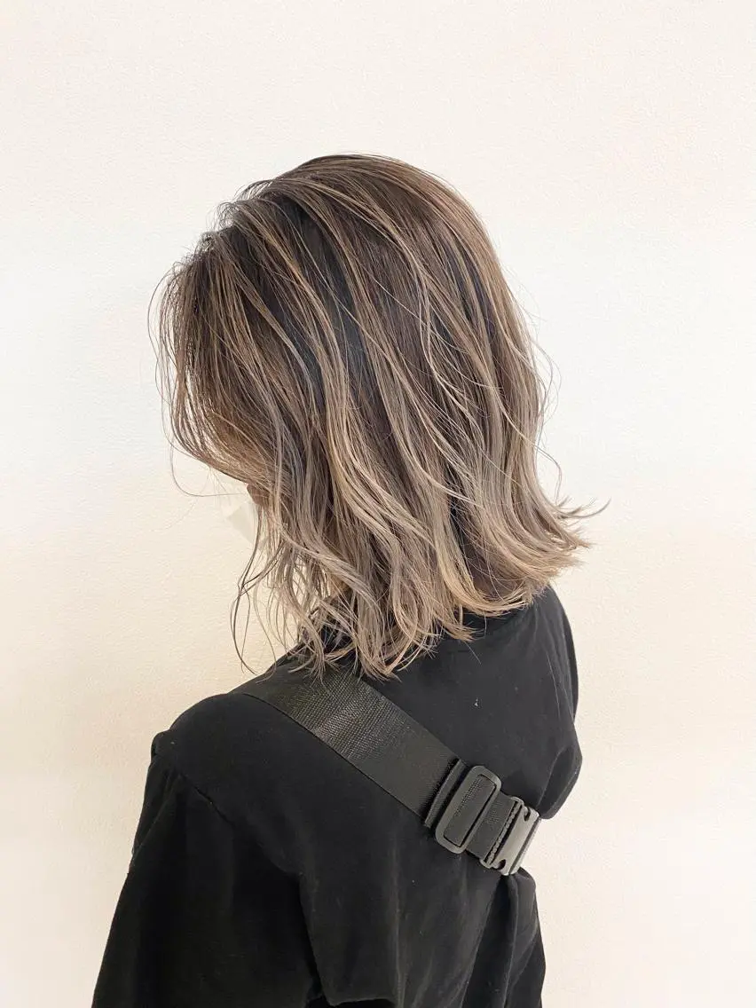 ミディアム カラー Gain池下 レディースのヘアスタイル