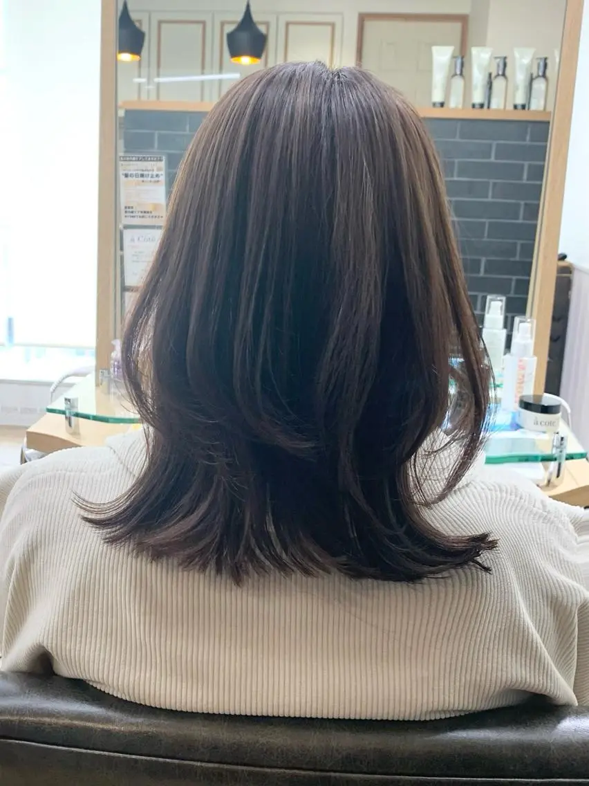ショート カラー パーマ ヘアアレンジ メンズ キッズ ネイル マツエク・マツパ レイヤーカット／ 巻ける縮毛矯正のヘアスタイル
