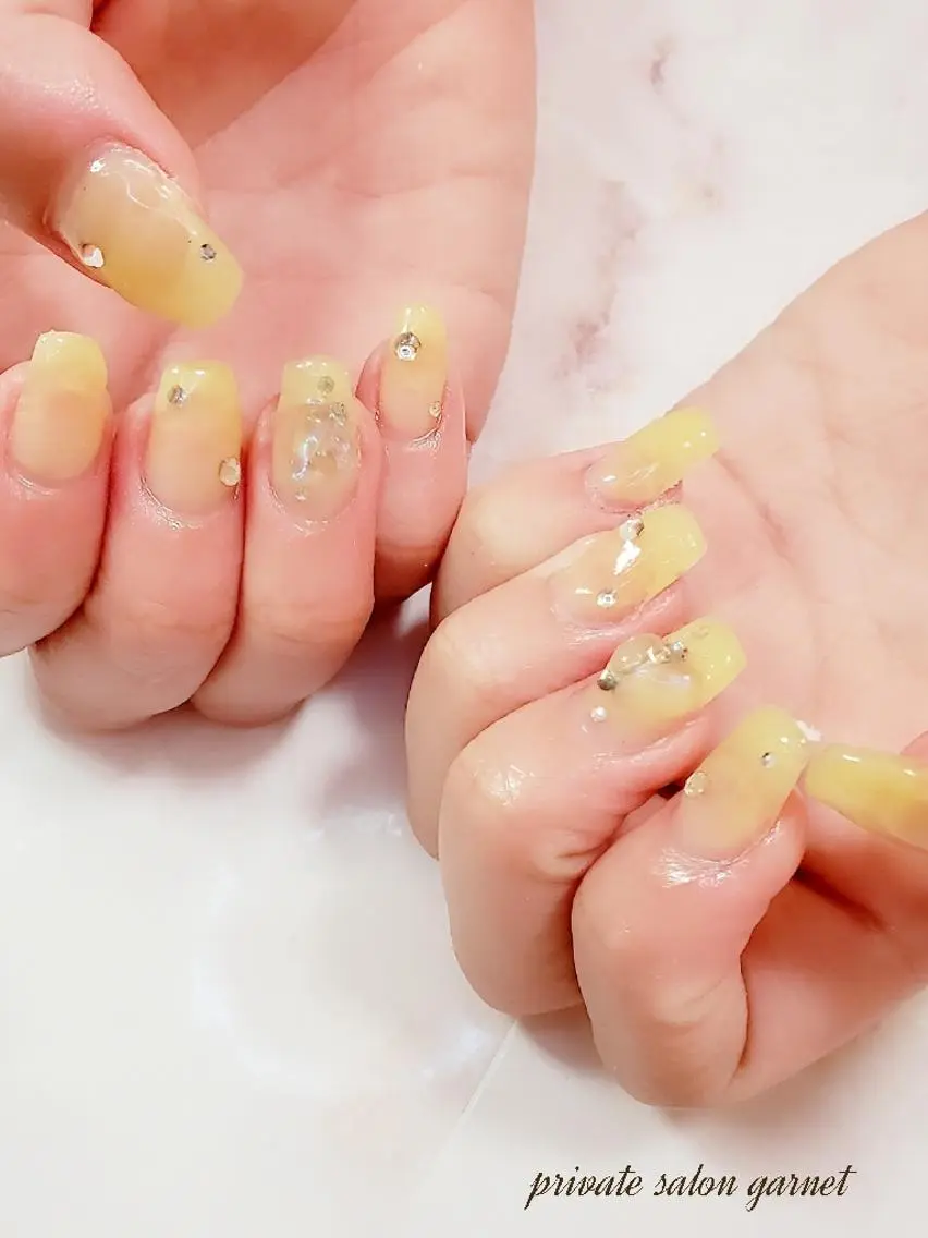 ネイル ストーンネイル ワンホンネイル Garnet nailのネイルデザイン