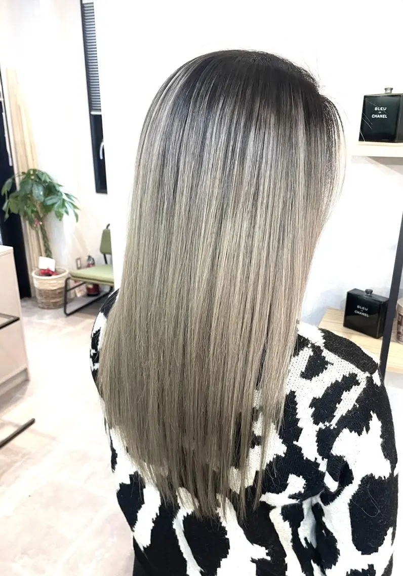 ロング ヘアアレンジ パーマ カラー シール、 羽エクステのヘアスタイル