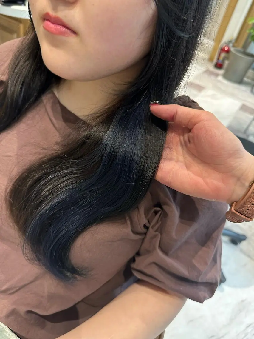 カラー ブリーチ ダブルカラー イヤリングカラー ハイライトカラー インナーカラー 渡辺 麻衣のヘアスタイル