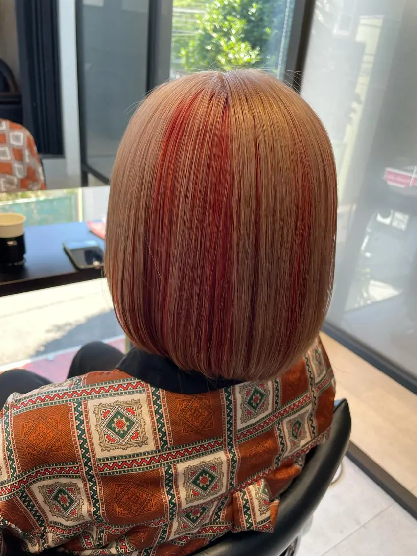 ショート カラー ヘアアレンジ ショートボブ ベージュカラー ブリーチ ケアブリーチ ダブルカラー ヘアカラー トリートメント 髪質改善×ハイトーン 中田啄也のヘアスタイル