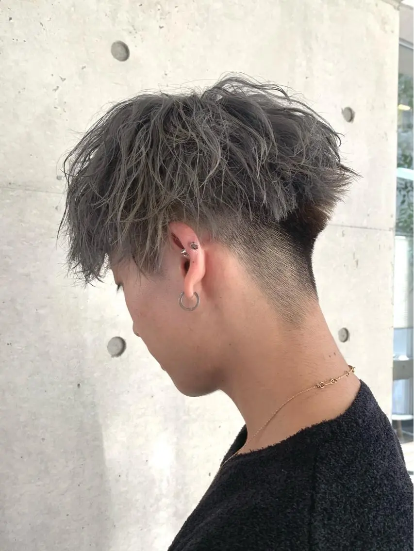 ショート カラー メンズ カット ヘアカラー 西岡 優太のヘアスタイル