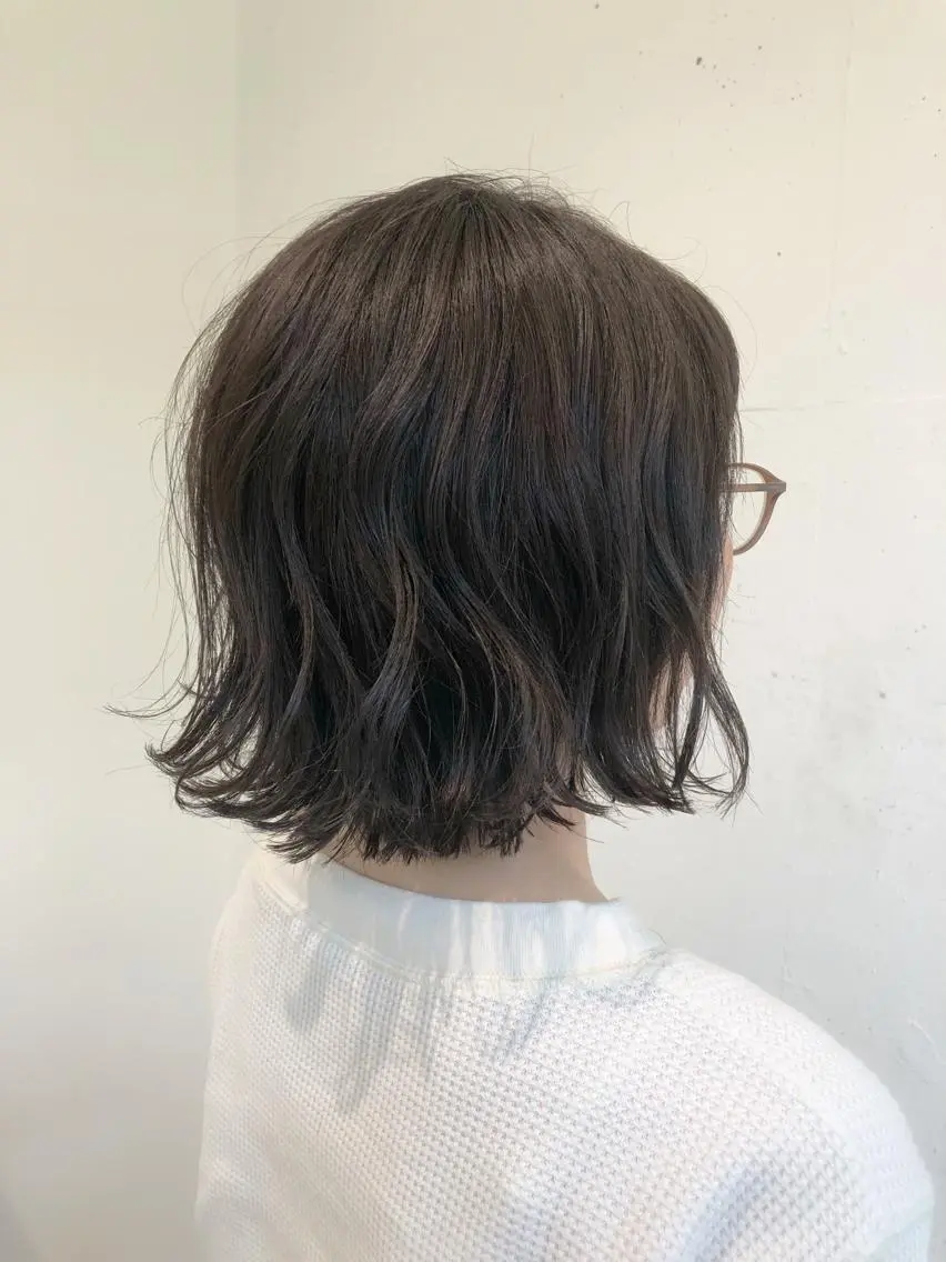 ミディアム カラー アッシュ アッシュグレー ボブ 山形 光輪子のヘアスタイル