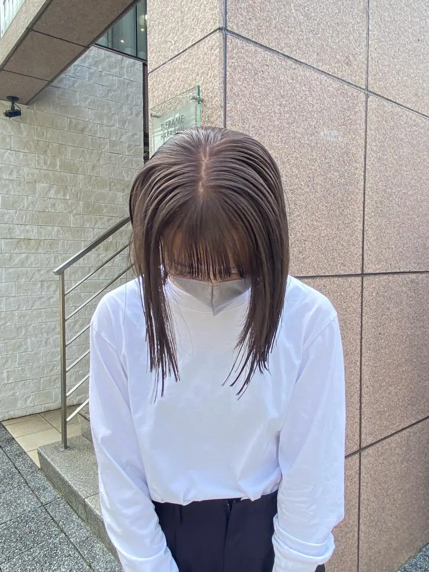 ショート カラー ブリーチ グレージュ シアーグレージュ ヘアカラー 縮毛矯正 トリートメント Lomalia 🤍🫧/makoのマツエク・マツパデザイン