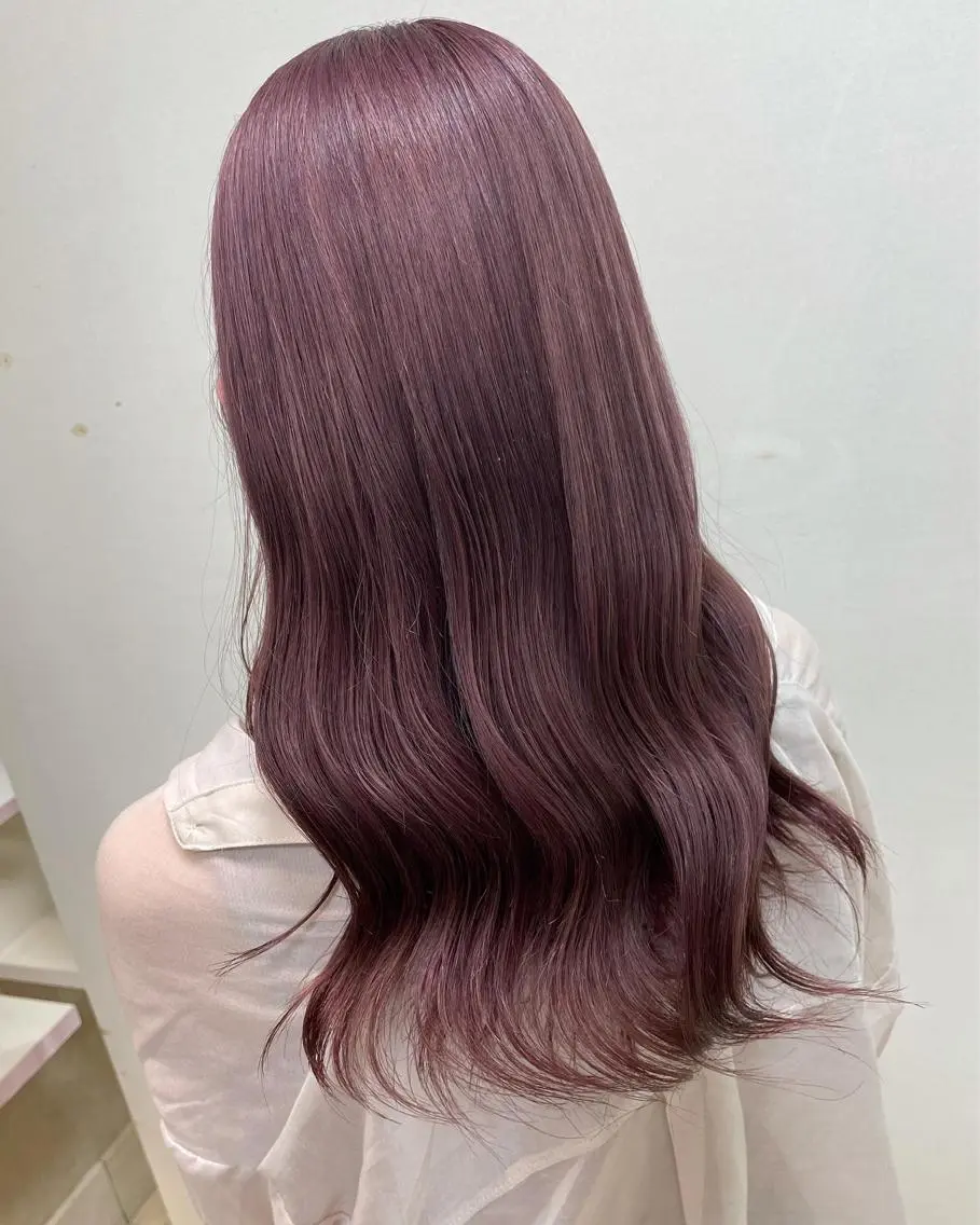 ロング アッシュ 前田 菜奈子のヘアスタイル