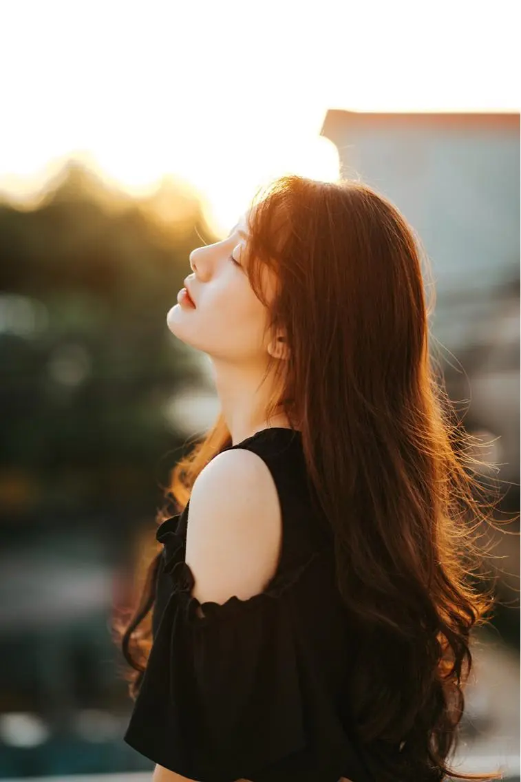 ロング くせ毛 外国人風カラー 韓国風ヘア ロング サイドバング 💚Forest Mirror💚のヘアスタイル