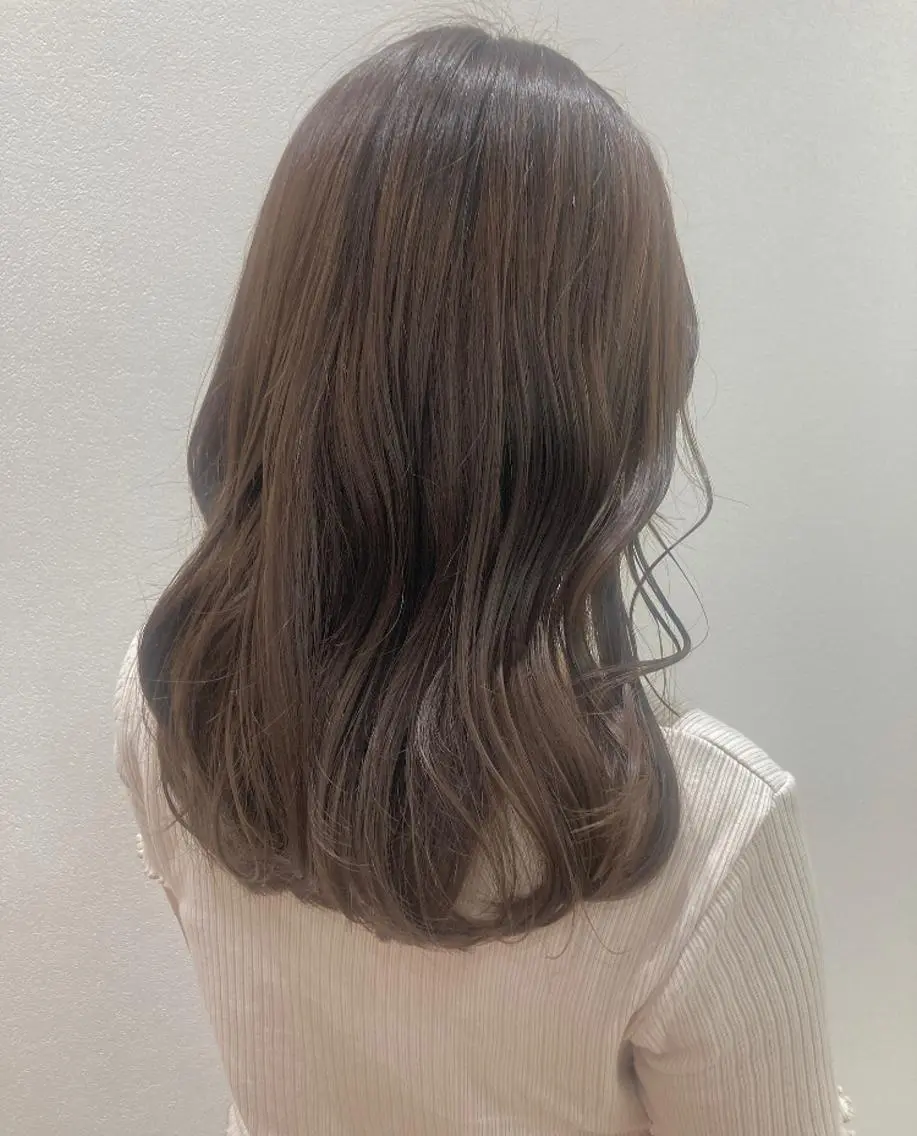 ミディアム カラー カット ヘアカラー 店長 ✂️ムラカミ キラリのヘアスタイル