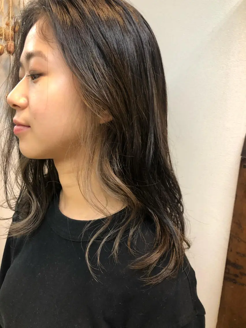 セミロング ハイライト Moca 〰️のヘアスタイル