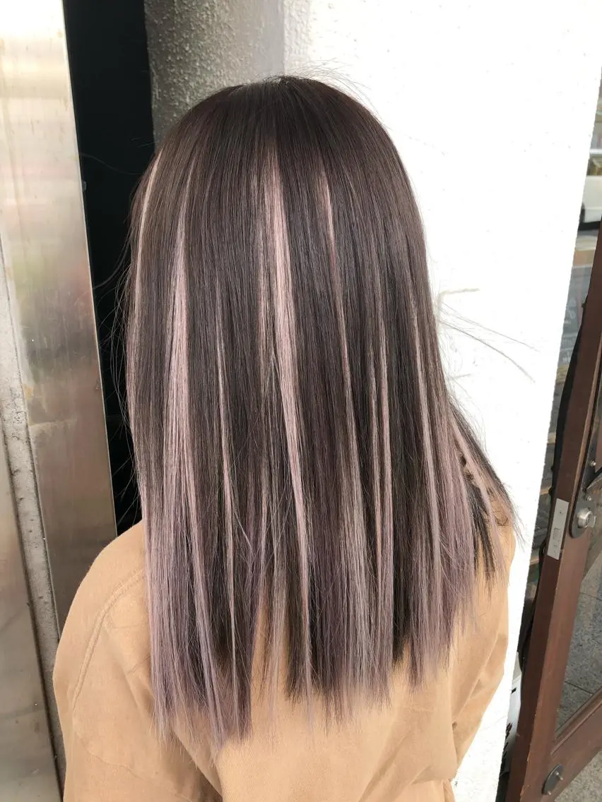 カラー 最高級エクステ /羽エクステ白石宇由のヘアスタイル