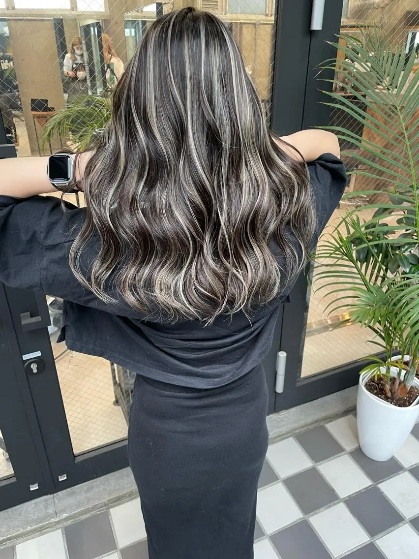 ロング カラー ヘアカラー タナカ タクヤのヘアスタイル