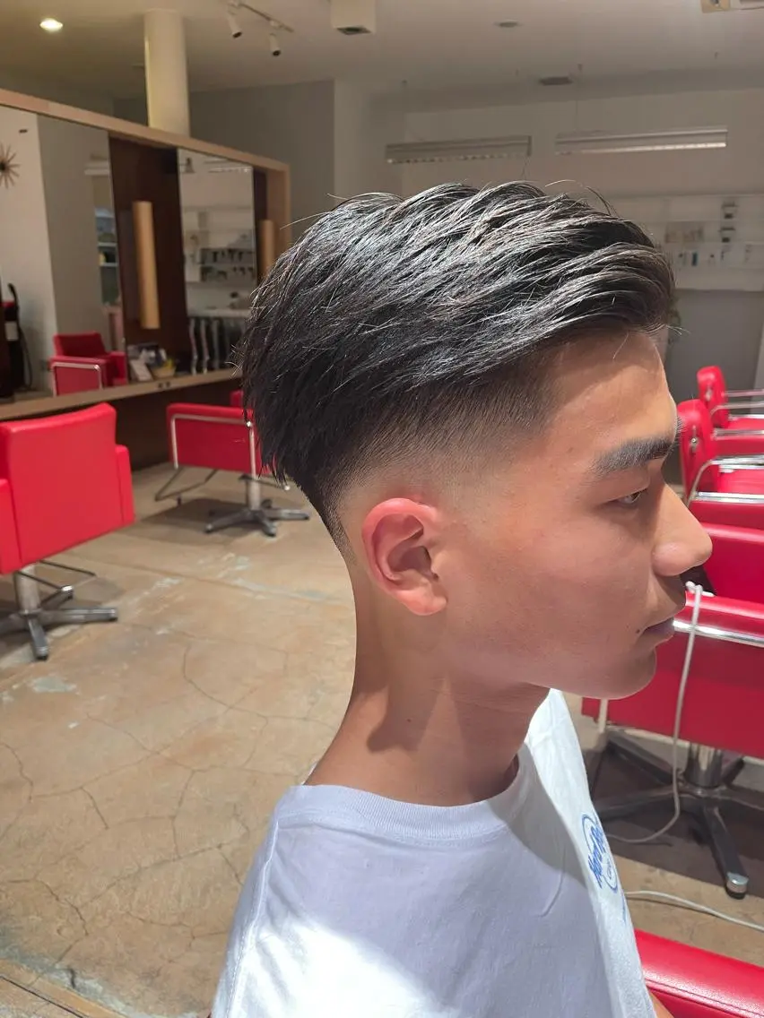 ショート メンズ カット レオン澄川 齊藤のヘアスタイル