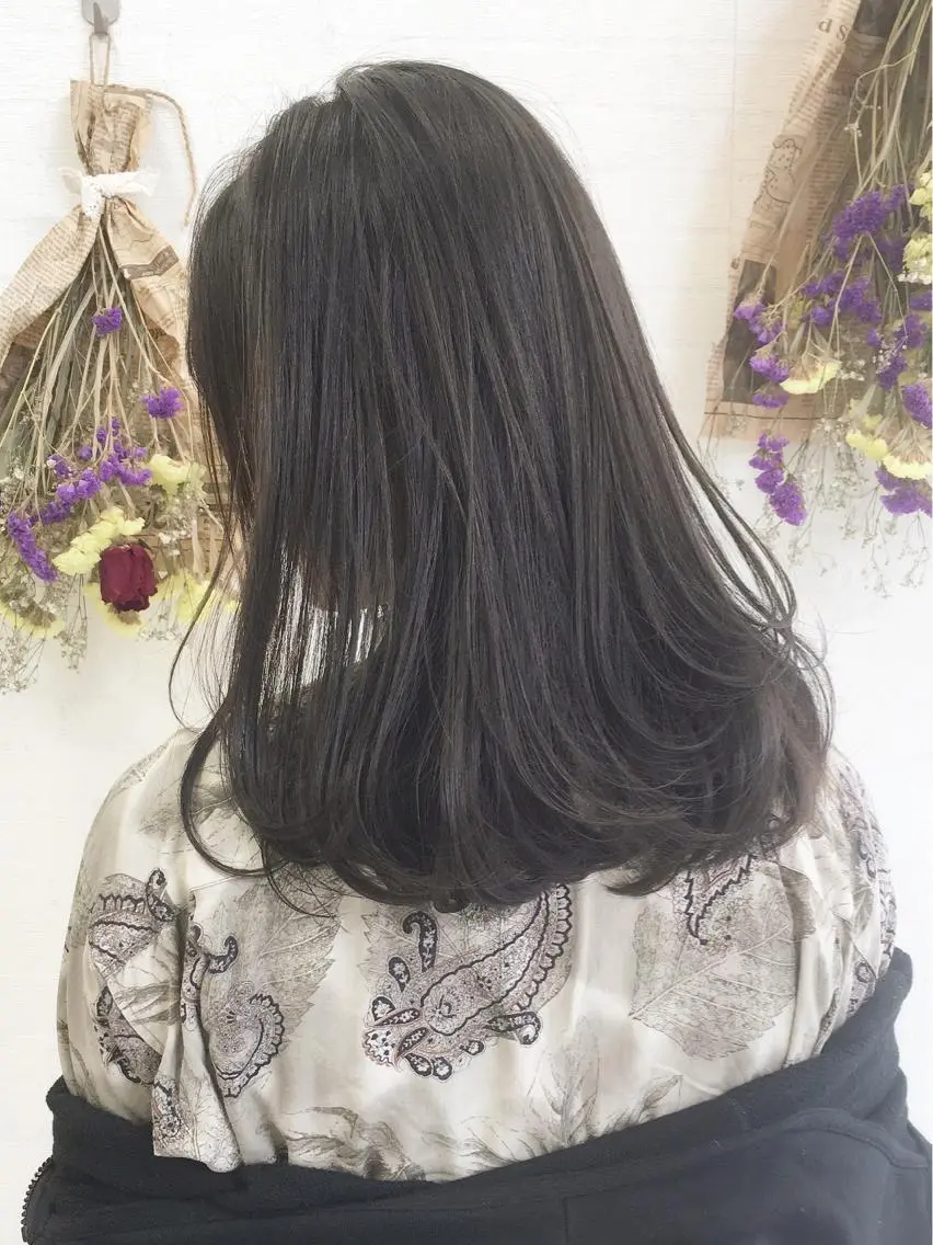 ロング カラー アッシュ ブリーチ 透明感カラー ブリーチなしカラー 立川 奈那子のその他イメージ
