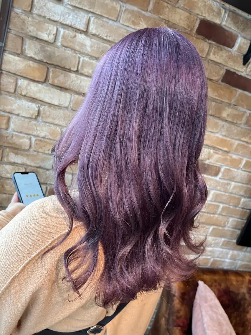 セミロング 🎀𝑴𝑰𝑯𝑶 長岡/ケアカラー🎀のヘアスタイル