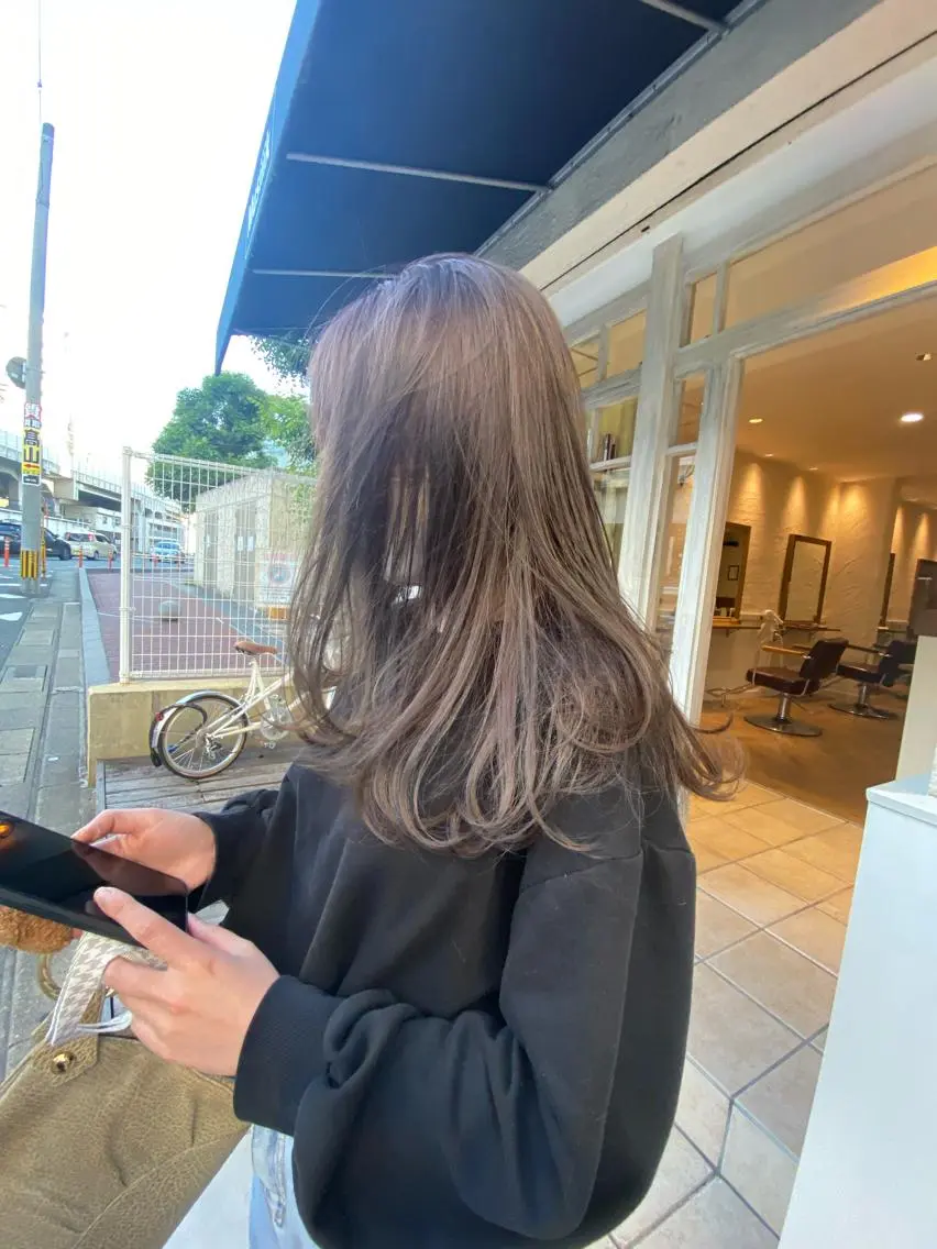 セミロング レイヤーカット カット ヘアカラー トリートメント Musiiik hairのヘアスタイル