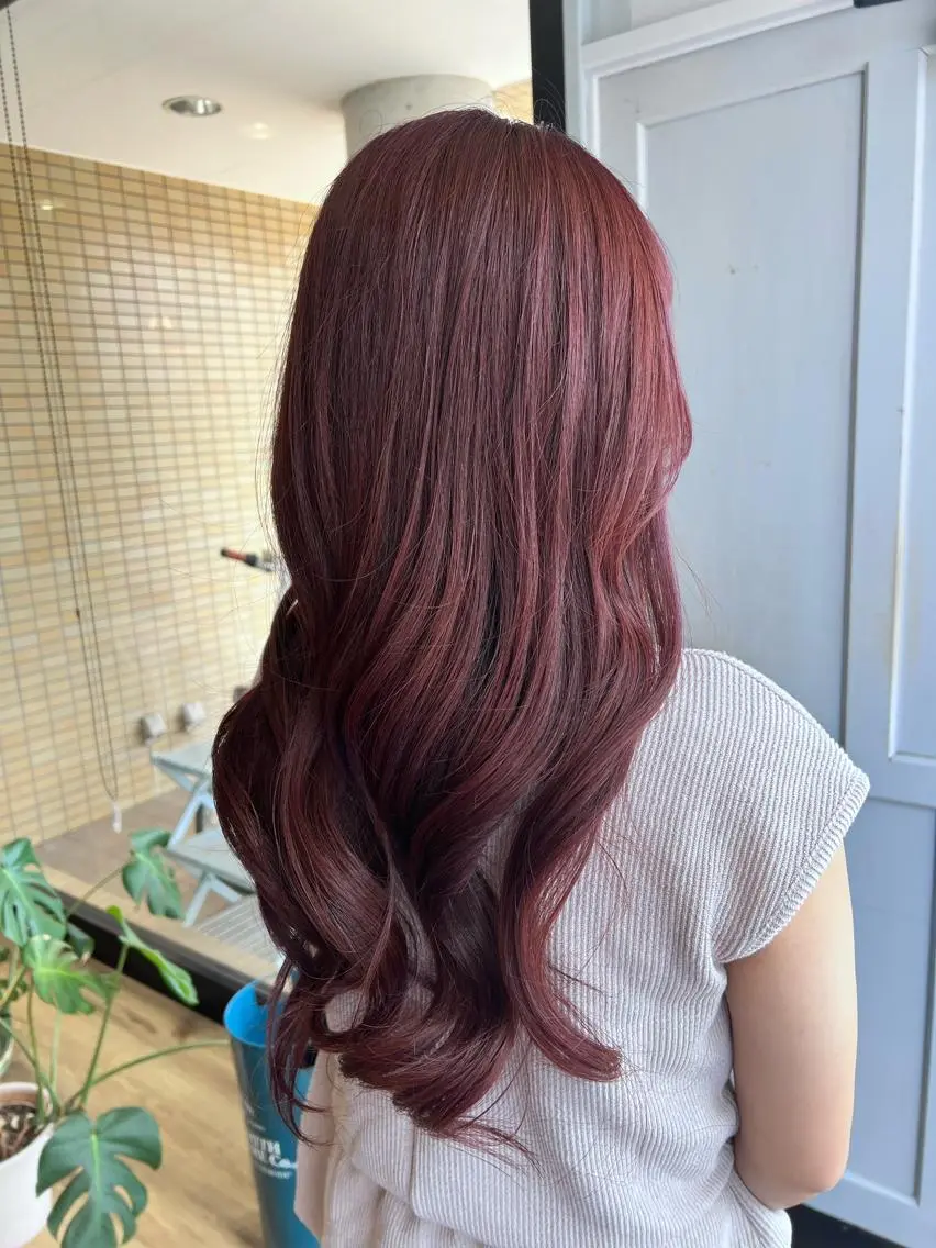 ロング カラー ピンクカラー ヘアカラー トリートメント ツキダテ ユイのヘアスタイル
