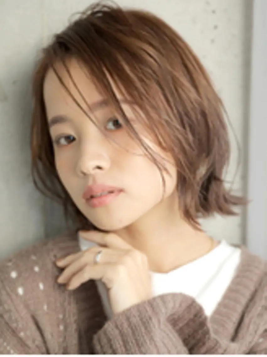 ミディアム カラー ミディアムパーマ ベージュカラー ボブ くせ毛 ウルフカット カット ヘアカラー 丁寧な技術が評判! nao*c tresのヘアスタイル