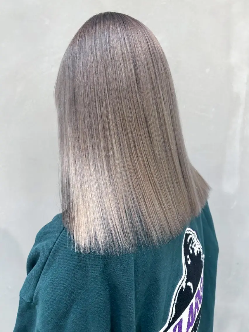 カラー セミロング ブロンド グレージュ カット ヘアカラー トリートメント ITbyALBUM 中野店のヘアスタイル