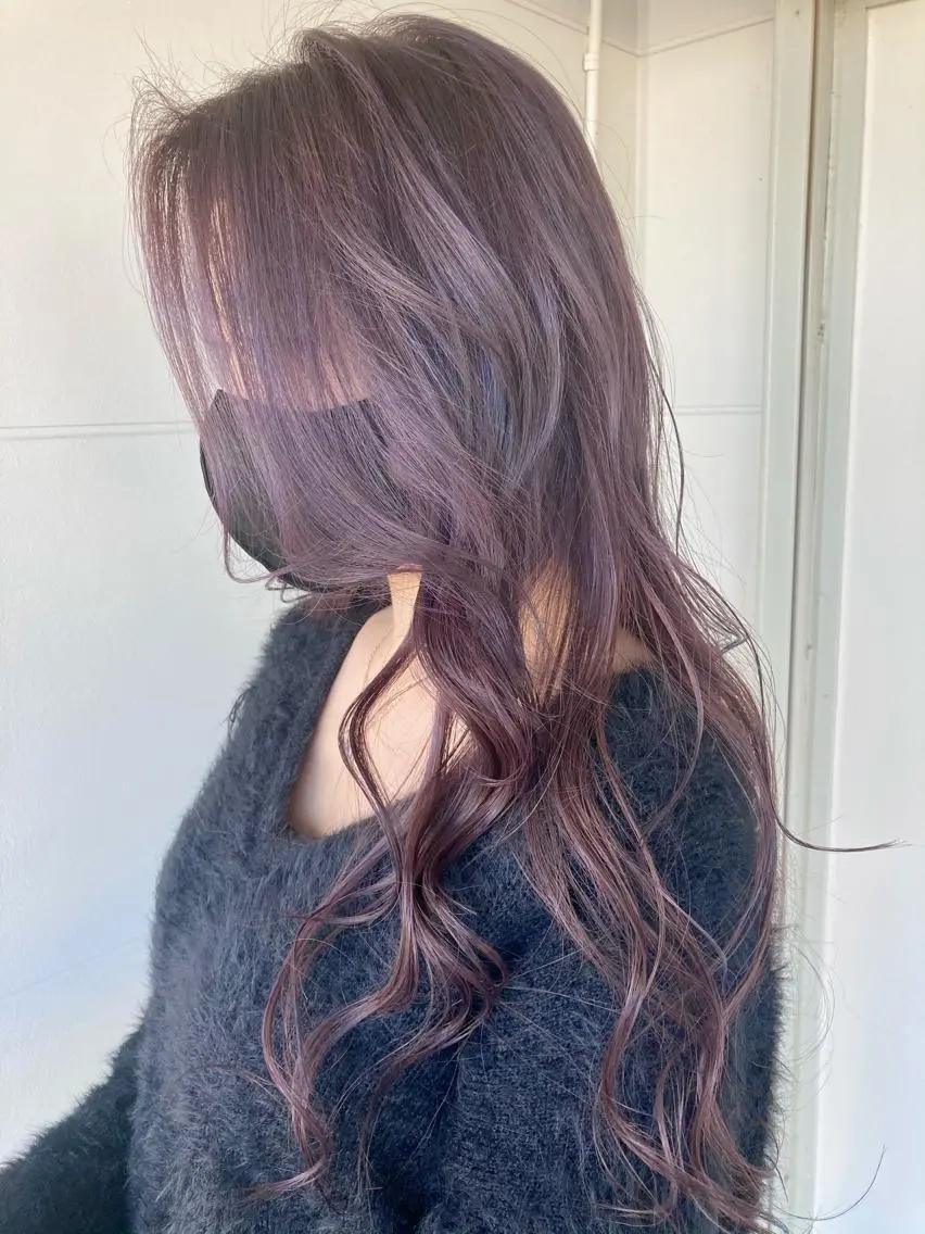 ロング タカツド ユウキのヘアスタイル