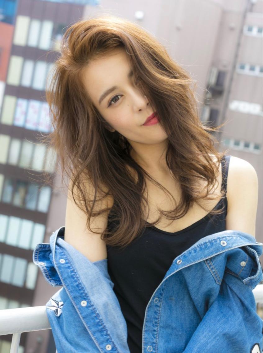 セミロング プルエクステ 𝑾𝑨𝑲𝑨のヘアスタイル